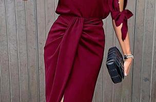 Vestido midi elegante com decote redondo, mangas 3/4 com abertura e detalhe pérola Peppina, cor vinho