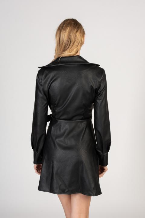 Mini vestido elegante feito de couro sintético com dobras Pellita, preto