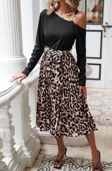 Vestido midi com estampado de leopardo, preto