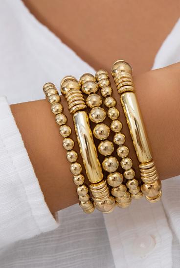 Elegante conjunto de quatro pulseiras, cor dourada