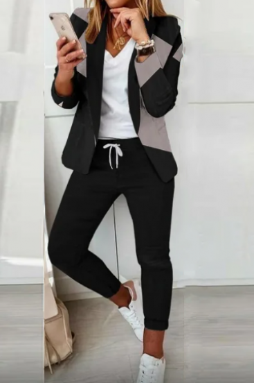 Conjunto elegante de blazer e calça com estampado Estrena, preto/cinza