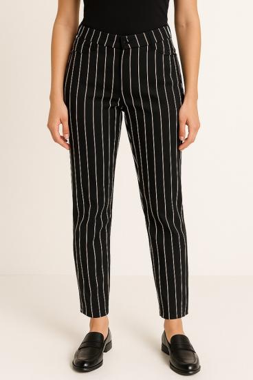 Calças listradas plus size, pretas