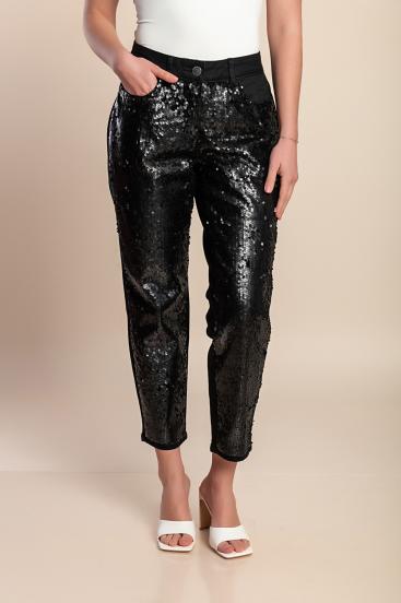 Calça plus size 7/8 com lantejoulas, preta