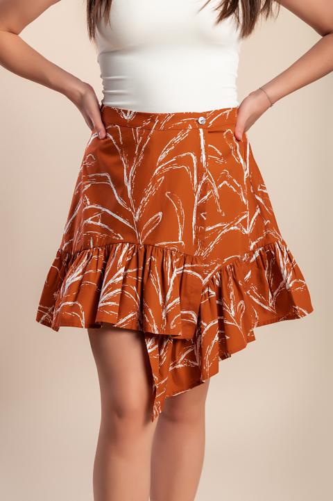 A modelo tem 170 cm de altura e veste tamanho P.